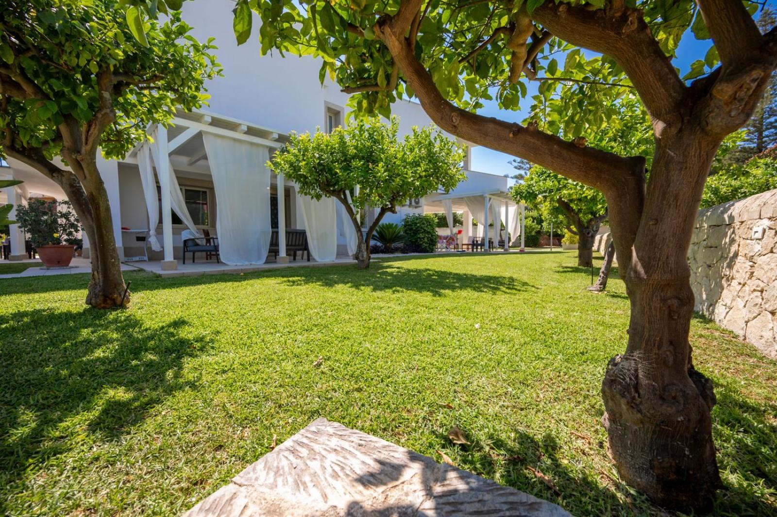 Villa Venera Fontane Bianche Charme Apartments Exterior foto