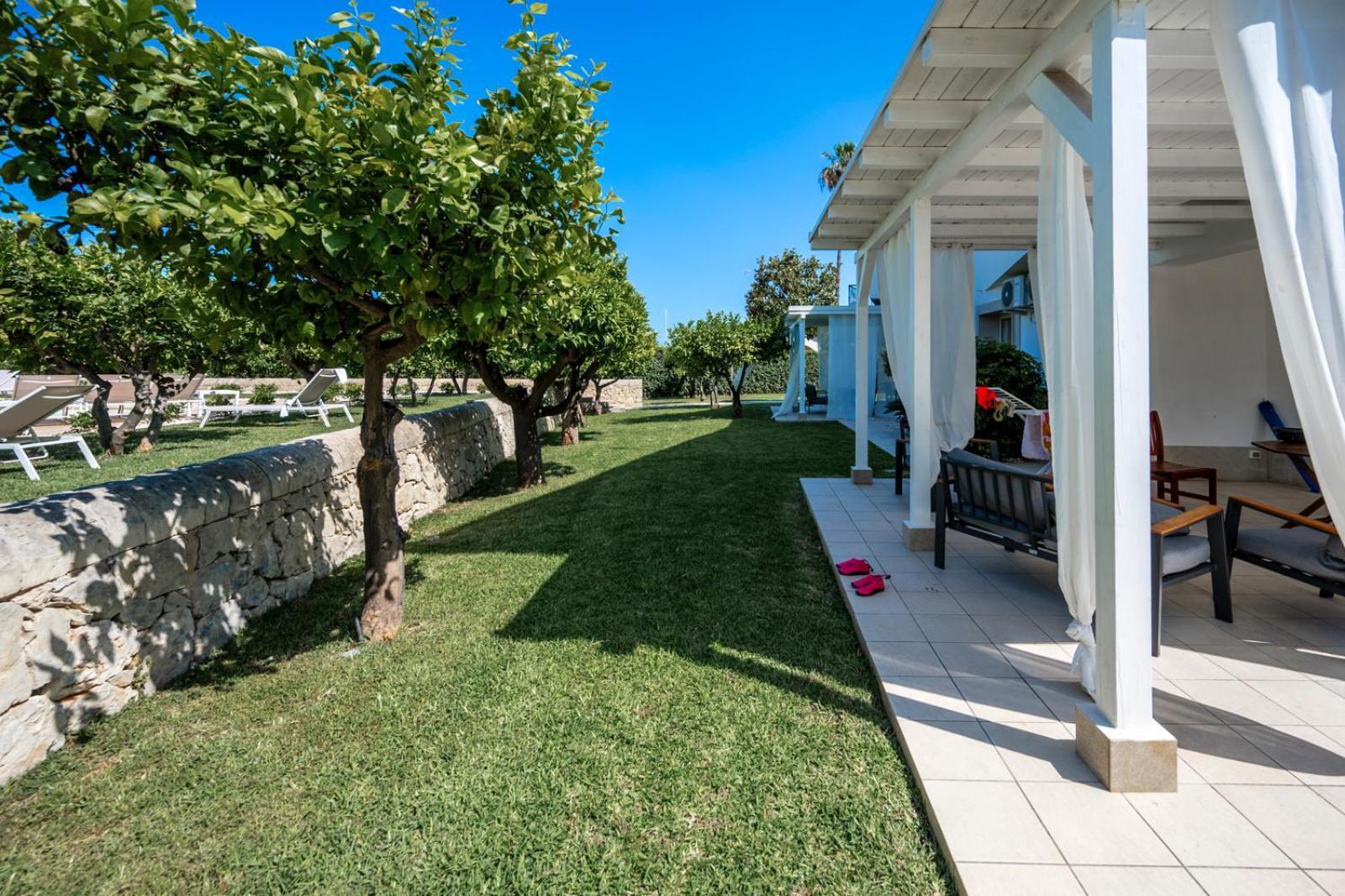 Villa Venera Fontane Bianche Charme Apartments Exterior foto